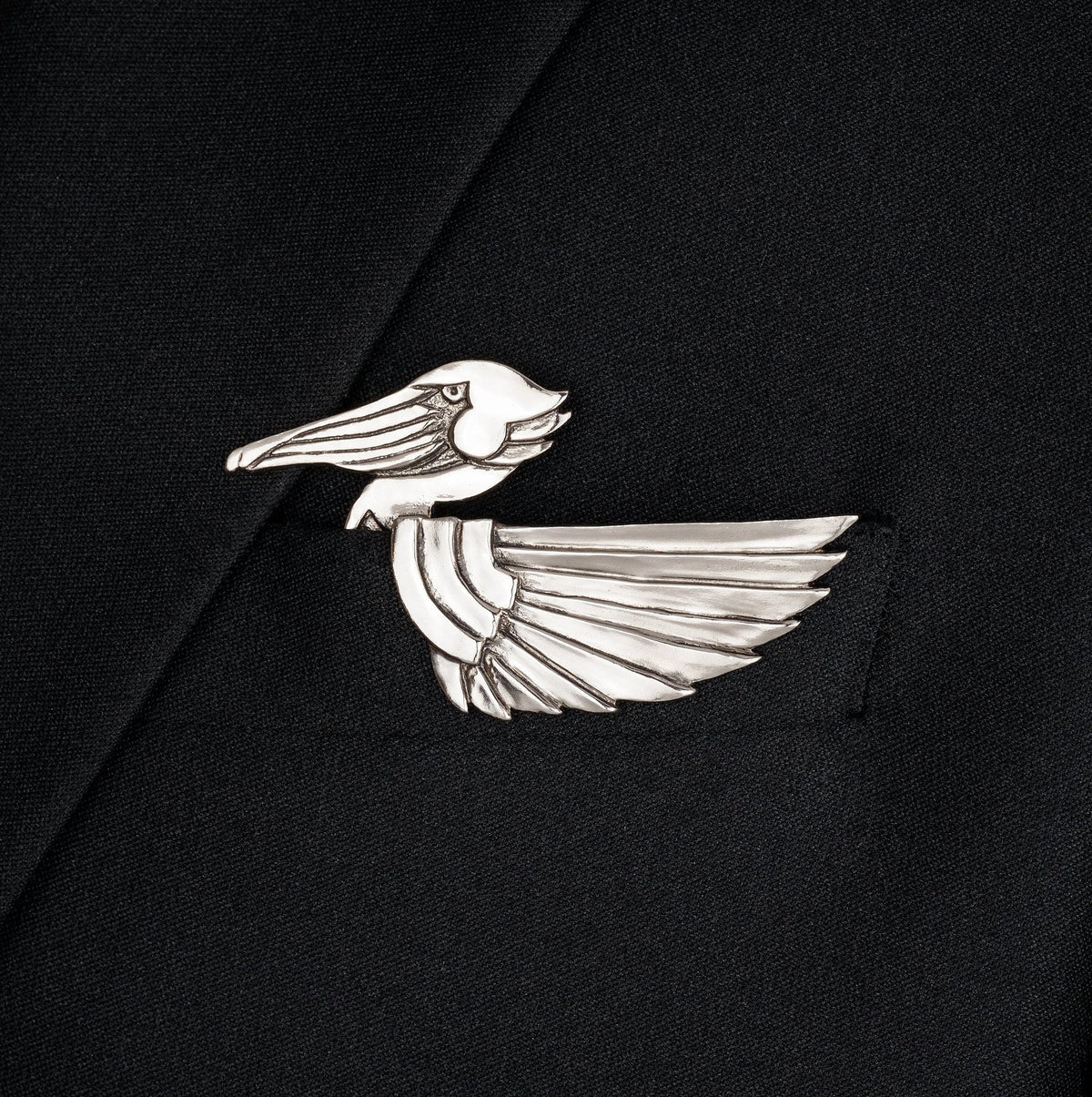 🦁✨ Luxury Sculpted Animal Brooch – Premium Statement Piece for Suits & Blazers