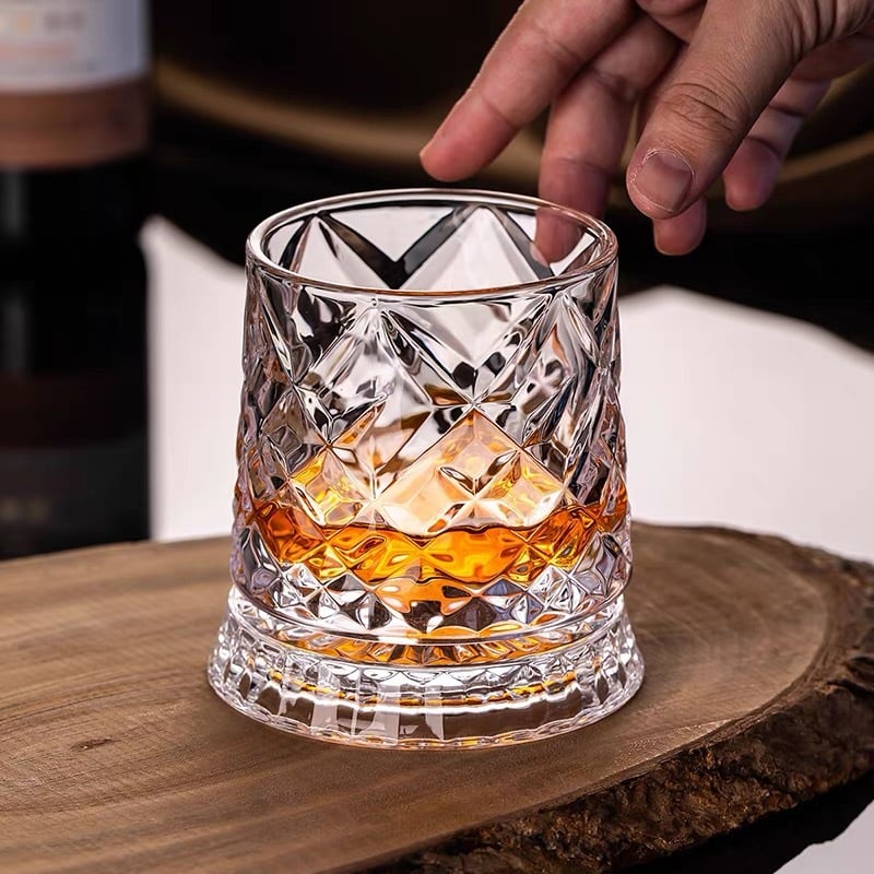 🔥Last Day Promotion-50% OFF 💥Rotating Crystal Whiskey Tumbler Glass